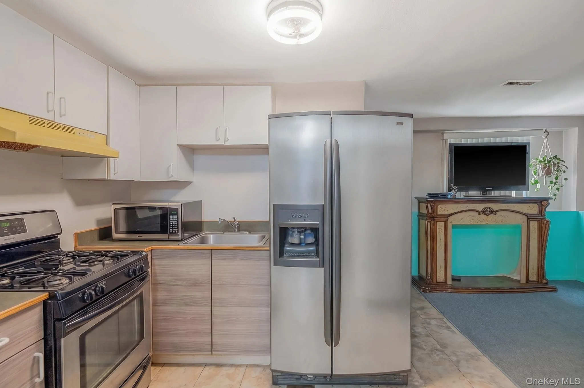 23 Ehler Street, Islip, NY, 5 Bedrooms Bedrooms, 14 Rooms Rooms,3 BathroomsBathrooms,Residential,For Rent,Ehler,0,1012166 23 Ehler Street, Islip, NY, 5 Bedrooms Bedrooms, 14 Rooms Rooms,3 BathroomsBathrooms,Residential,For Rent,Ehler,0,1012166
