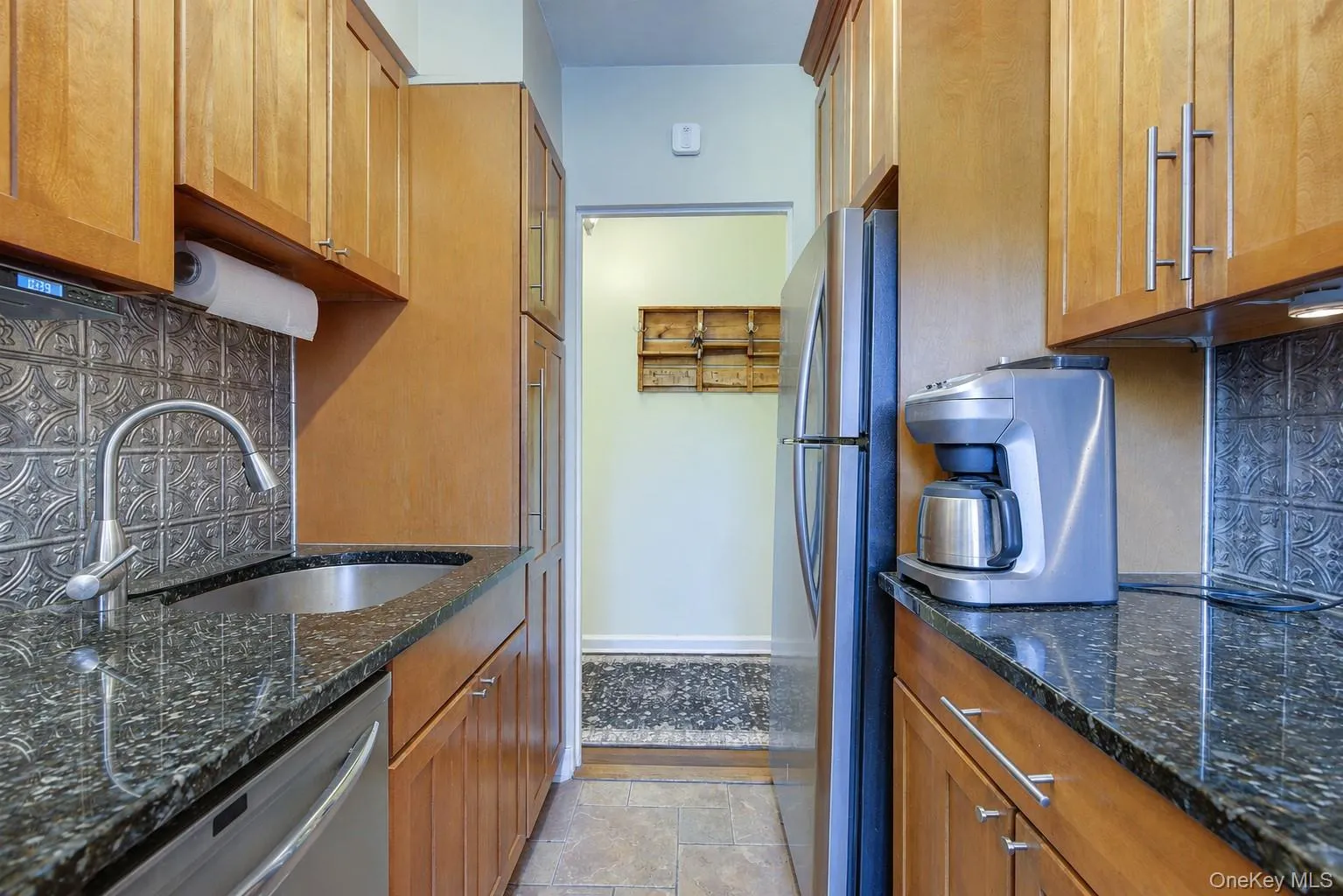 215-40 47th Avenue, New York, NY, 2 Bedrooms Bedrooms, 4 Rooms Rooms,1 BathroomBathrooms,Residential,For Rent,47th,0,1012170 215-40 47th Avenue, New York, NY, 2 Bedrooms Bedrooms, 4 Rooms Rooms,1 BathroomBathrooms,Residential,For Rent,47th,0,1012170