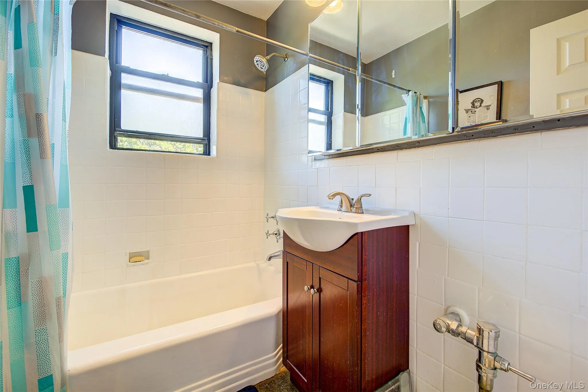 215-40 47th Avenue, New York, NY, 2 Bedrooms Bedrooms, 4 Rooms Rooms,1 BathroomBathrooms,Residential,For Rent,47th,0,1012170 215-40 47th Avenue, New York, NY, 2 Bedrooms Bedrooms, 4 Rooms Rooms,1 BathroomBathrooms,Residential,For Rent,47th,0,1012170