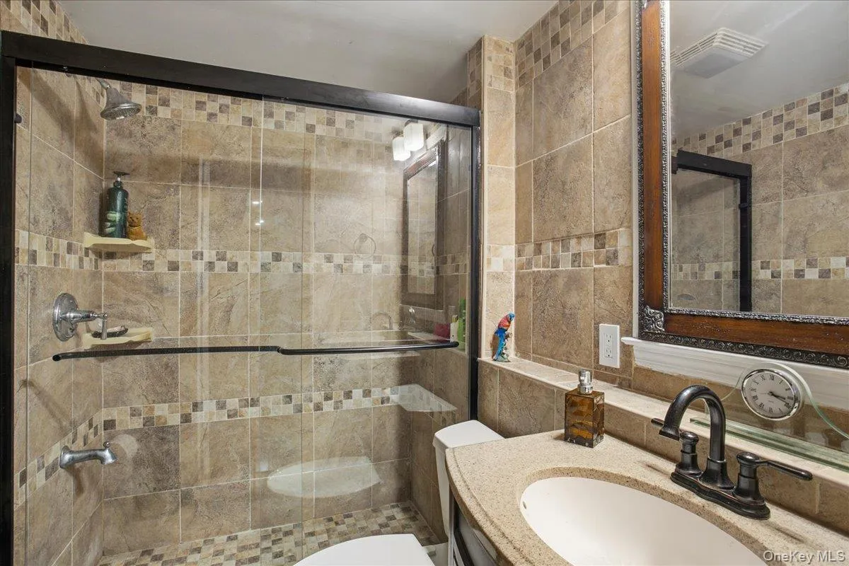 1 Saddle Lane, Clarkstown, NY, 4 Bedrooms Bedrooms, 8 Rooms Rooms,2 BathroomsBathrooms,Residential,For Rent,Saddle,0,1012173 1 Saddle Lane, Clarkstown, NY, 4 Bedrooms Bedrooms, 8 Rooms Rooms,2 BathroomsBathrooms,Residential,For Rent,Saddle,0,1012173