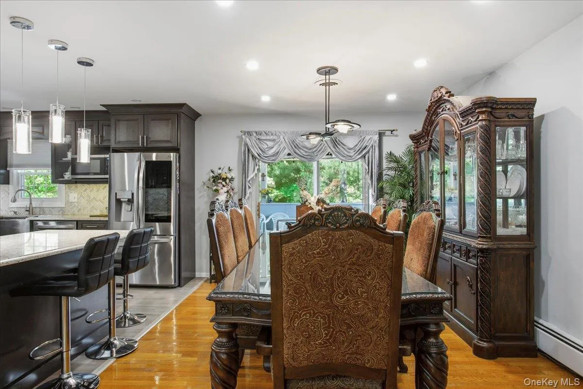 1 Saddle Lane, Clarkstown, NY, 4 Bedrooms Bedrooms, 8 Rooms Rooms,2 BathroomsBathrooms,Residential,For Rent,Saddle,0,1012173 1 Saddle Lane, Clarkstown, NY, 4 Bedrooms Bedrooms, 8 Rooms Rooms,2 BathroomsBathrooms,Residential,For Rent,Saddle,0,1012173