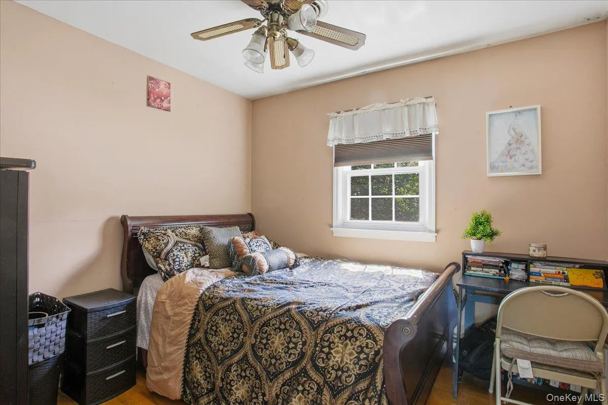 1 Saddle Lane, Clarkstown, NY, 4 Bedrooms Bedrooms, 8 Rooms Rooms,2 BathroomsBathrooms,Residential,For Rent,Saddle,0,1012173 1 Saddle Lane, Clarkstown, NY, 4 Bedrooms Bedrooms, 8 Rooms Rooms,2 BathroomsBathrooms,Residential,For Rent,Saddle,0,1012173