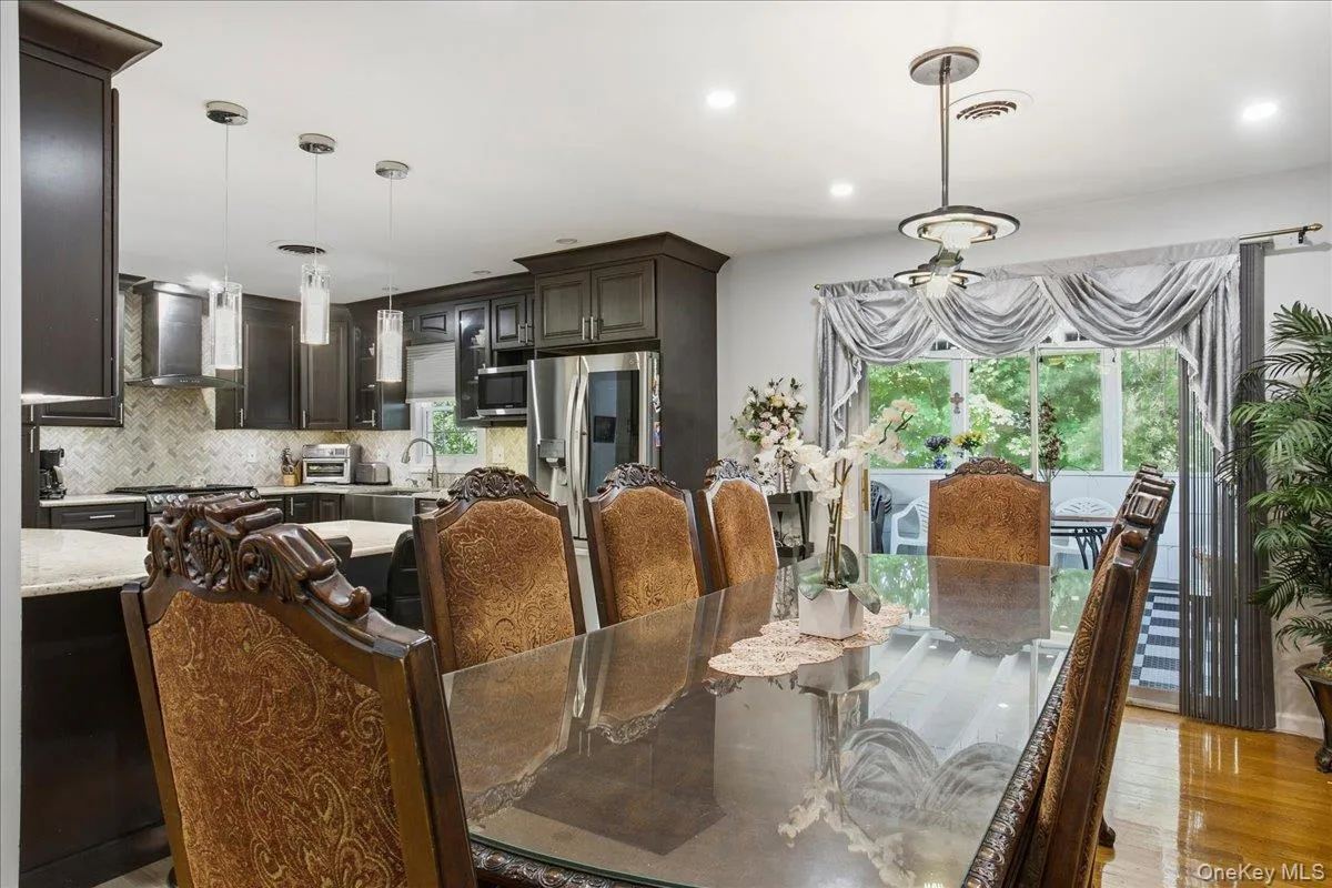 1 Saddle Lane, Clarkstown, NY, 4 Bedrooms Bedrooms, 8 Rooms Rooms,2 BathroomsBathrooms,Residential,For Rent,Saddle,0,1012173 1 Saddle Lane, Clarkstown, NY, 4 Bedrooms Bedrooms, 8 Rooms Rooms,2 BathroomsBathrooms,Residential,For Rent,Saddle,0,1012173