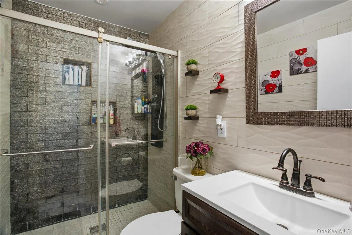 1 Saddle Lane, Clarkstown, NY, 4 Bedrooms Bedrooms, 8 Rooms Rooms,2 BathroomsBathrooms,Residential,For Rent,Saddle,0,1012173 1 Saddle Lane, Clarkstown, NY, 4 Bedrooms Bedrooms, 8 Rooms Rooms,2 BathroomsBathrooms,Residential,For Rent,Saddle,0,1012173