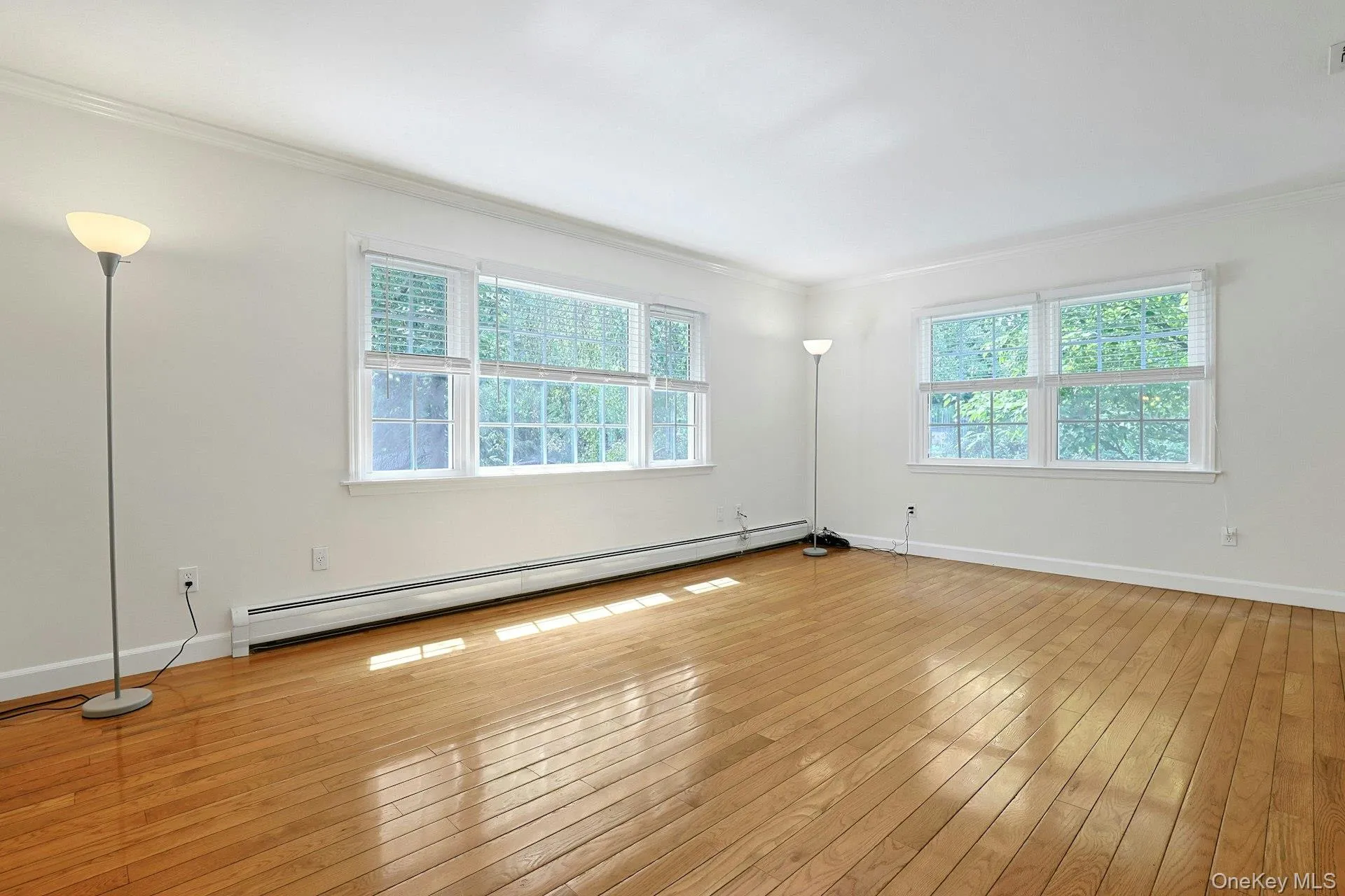 4 Flower Lane, Clarkstown, NY, 4 Bedrooms Bedrooms, 8 Rooms Rooms,2 BathroomsBathrooms,Residential,For Rent,Flower,0,1012174 4 Flower Lane, Clarkstown, NY, 4 Bedrooms Bedrooms, 8 Rooms Rooms,2 BathroomsBathrooms,Residential,For Rent,Flower,0,1012174