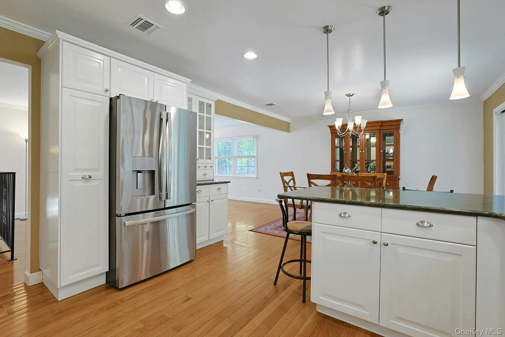 4 Flower Lane, Clarkstown, NY, 4 Bedrooms Bedrooms, 8 Rooms Rooms,2 BathroomsBathrooms,Residential,For Rent,Flower,0,1012174 4 Flower Lane, Clarkstown, NY, 4 Bedrooms Bedrooms, 8 Rooms Rooms,2 BathroomsBathrooms,Residential,For Rent,Flower,0,1012174