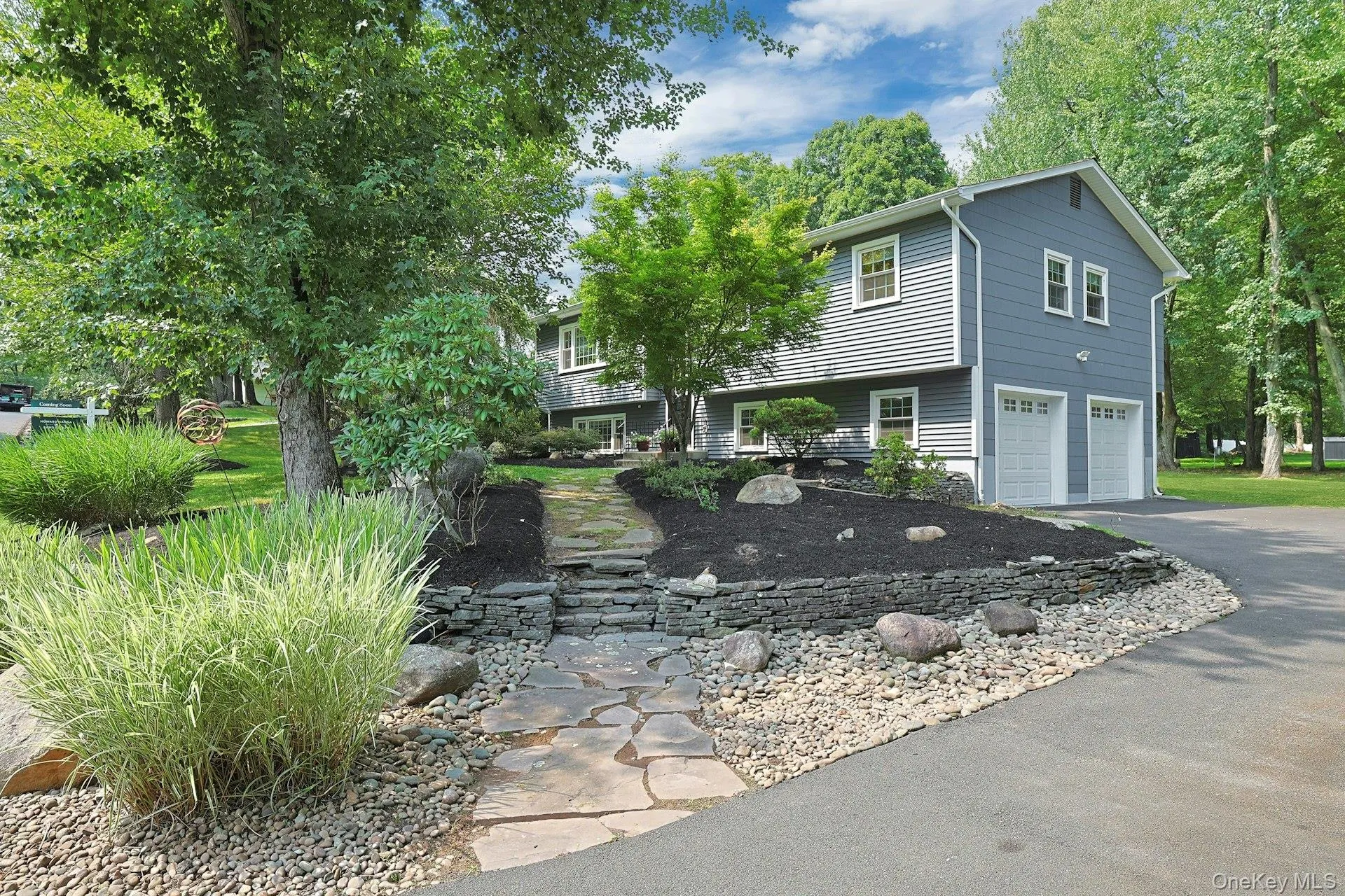 4 Flower Lane, Clarkstown, NY, 4 Bedrooms Bedrooms, 8 Rooms Rooms,2 BathroomsBathrooms,Residential,For Rent,Flower,0,1012174 4 Flower Lane, Clarkstown, NY, 4 Bedrooms Bedrooms, 8 Rooms Rooms,2 BathroomsBathrooms,Residential,For Rent,Flower,0,1012174