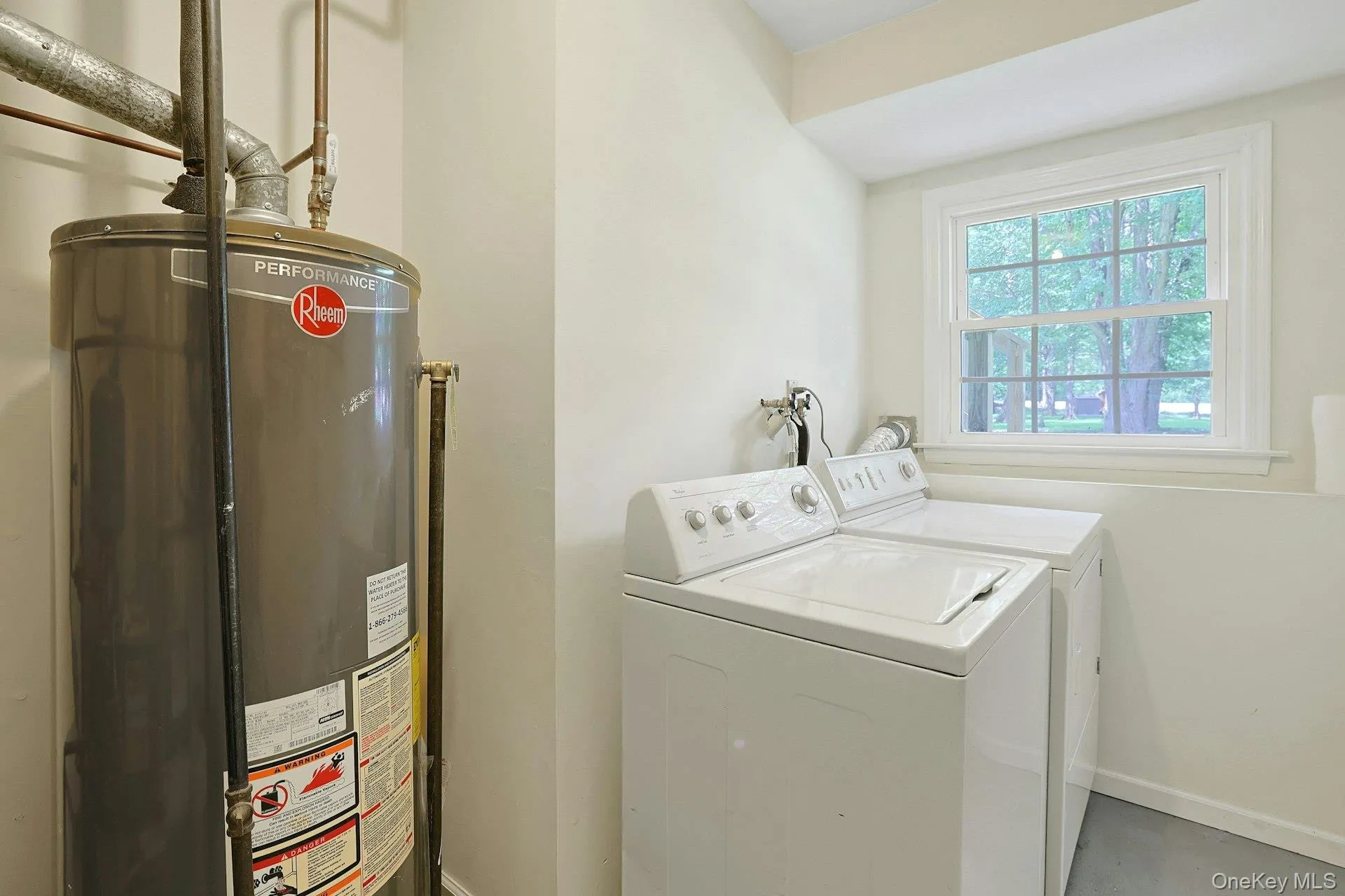 4 Flower Lane, Clarkstown, NY, 4 Bedrooms Bedrooms, 8 Rooms Rooms,2 BathroomsBathrooms,Residential,For Rent,Flower,0,1012174 4 Flower Lane, Clarkstown, NY, 4 Bedrooms Bedrooms, 8 Rooms Rooms,2 BathroomsBathrooms,Residential,For Rent,Flower,0,1012174