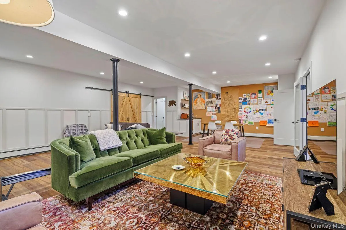 56 Lauren Court, Woodstock, NY, 3 Bedrooms Bedrooms, 10 Rooms Rooms,2 BathroomsBathrooms,Residential,For Rent,Lauren,0,1012176 56 Lauren Court, Woodstock, NY, 3 Bedrooms Bedrooms, 10 Rooms Rooms,2 BathroomsBathrooms,Residential,For Rent,Lauren,0,1012176