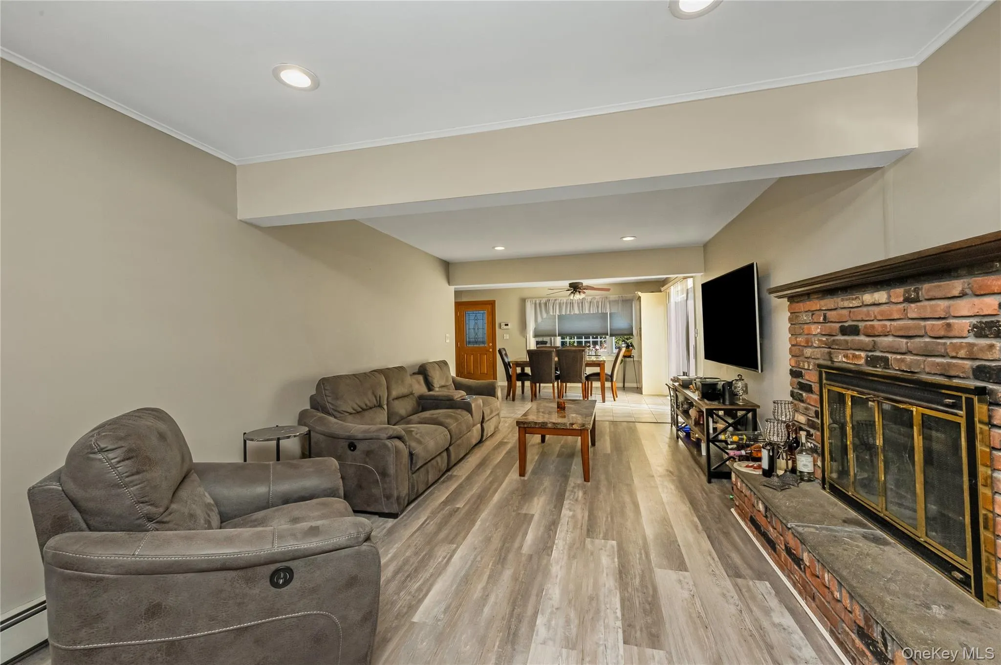 65 Club Lane, Hempstead, NY, 4 Bedrooms Bedrooms, 7 Rooms Rooms,2 BathroomsBathrooms,Residential,For Rent,Club,0,1012178 65 Club Lane, Hempstead, NY, 4 Bedrooms Bedrooms, 7 Rooms Rooms,2 BathroomsBathrooms,Residential,For Rent,Club,0,1012178