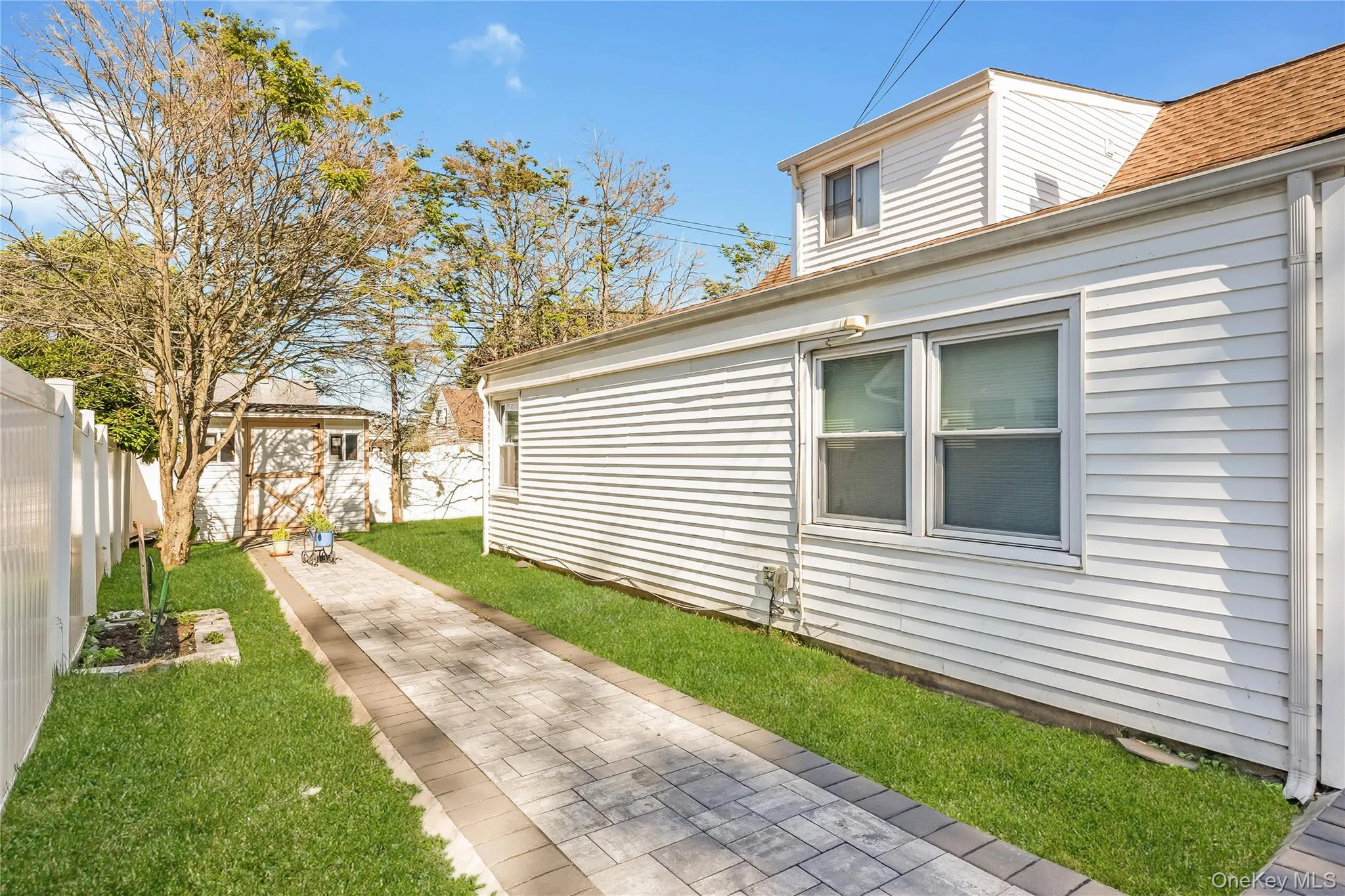 65 Club Lane, Hempstead, NY, 4 Bedrooms Bedrooms, 7 Rooms Rooms,2 BathroomsBathrooms,Residential,For Rent,Club,0,1012178 65 Club Lane, Hempstead, NY, 4 Bedrooms Bedrooms, 7 Rooms Rooms,2 BathroomsBathrooms,Residential,For Rent,Club,0,1012178