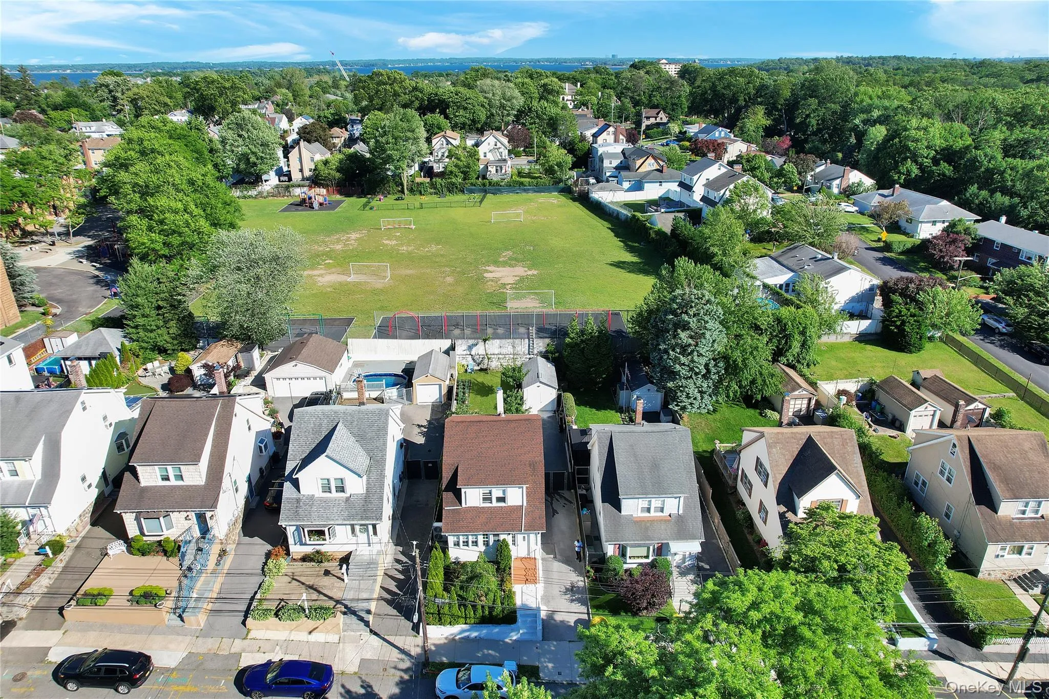 40 Emmett Terrace, New Rochelle, NY, 3 Bedrooms Bedrooms, 14 Rooms Rooms,2 BathroomsBathrooms,Residential,For Rent,Emmett,0,1012179 40 Emmett Terrace, New Rochelle, NY, 3 Bedrooms Bedrooms, 14 Rooms Rooms,2 BathroomsBathrooms,Residential,For Rent,Emmett,0,1012179