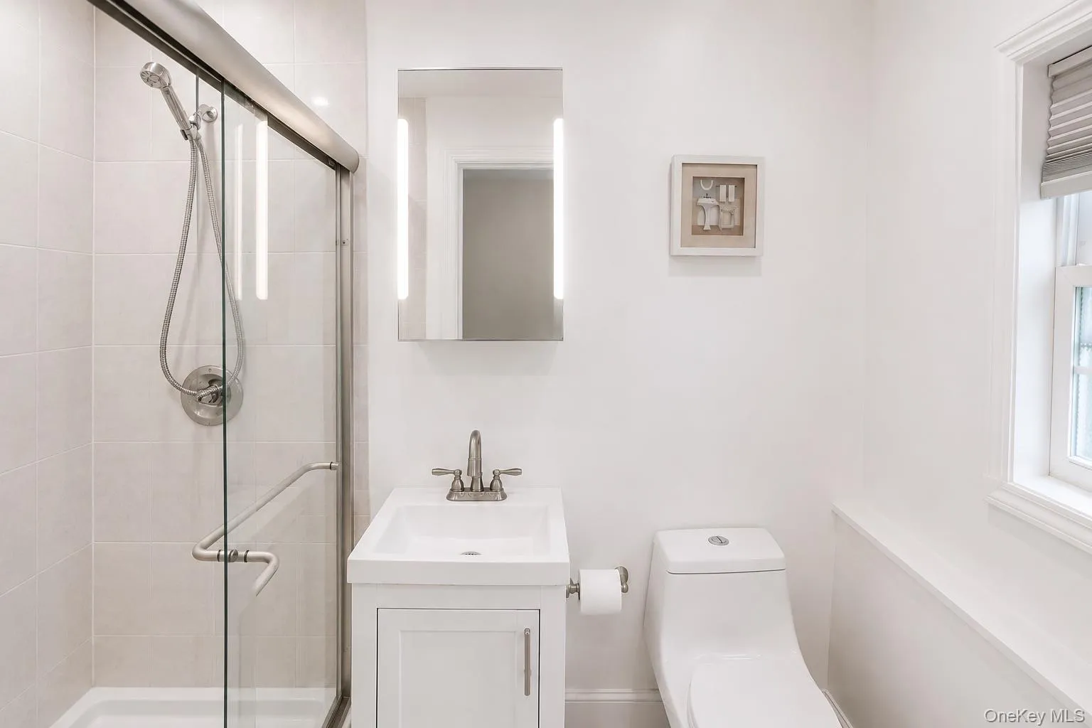 40 Emmett Terrace, New Rochelle, NY, 3 Bedrooms Bedrooms, 14 Rooms Rooms,2 BathroomsBathrooms,Residential,For Rent,Emmett,0,1012179 40 Emmett Terrace, New Rochelle, NY, 3 Bedrooms Bedrooms, 14 Rooms Rooms,2 BathroomsBathrooms,Residential,For Rent,Emmett,0,1012179