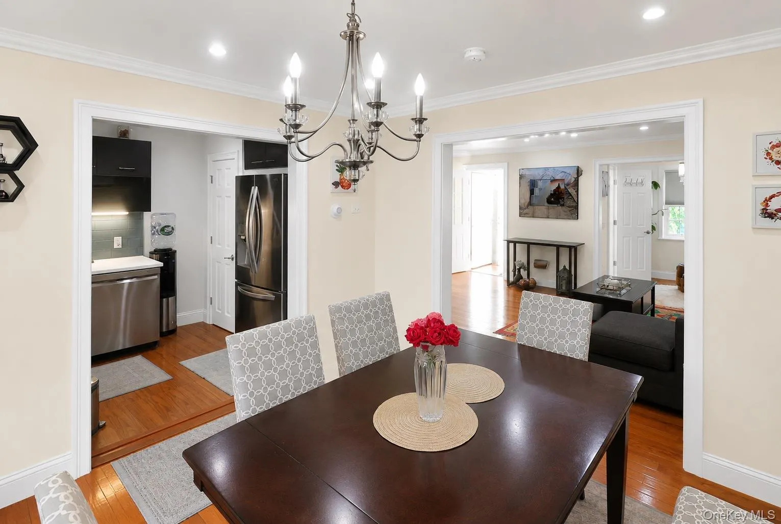 40 Emmett Terrace, New Rochelle, NY, 3 Bedrooms Bedrooms, 14 Rooms Rooms,2 BathroomsBathrooms,Residential,For Rent,Emmett,0,1012179 40 Emmett Terrace, New Rochelle, NY, 3 Bedrooms Bedrooms, 14 Rooms Rooms,2 BathroomsBathrooms,Residential,For Rent,Emmett,0,1012179