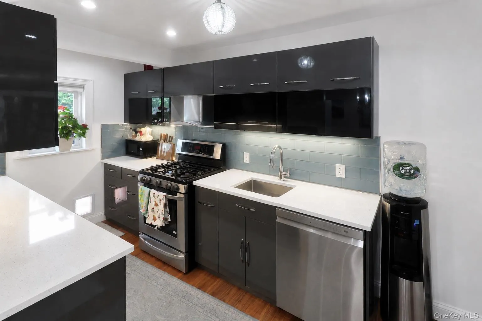 40 Emmett Terrace, New Rochelle, NY, 3 Bedrooms Bedrooms, 14 Rooms Rooms,2 BathroomsBathrooms,Residential,For Rent,Emmett,0,1012179 40 Emmett Terrace, New Rochelle, NY, 3 Bedrooms Bedrooms, 14 Rooms Rooms,2 BathroomsBathrooms,Residential,For Rent,Emmett,0,1012179