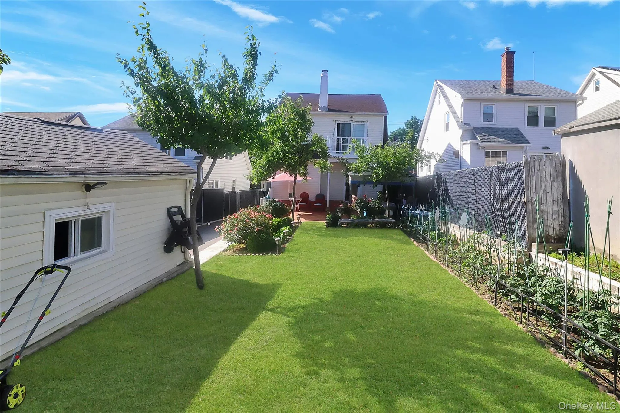 40 Emmett Terrace, New Rochelle, NY, 3 Bedrooms Bedrooms, 14 Rooms Rooms,2 BathroomsBathrooms,Residential,For Rent,Emmett,0,1012179 40 Emmett Terrace, New Rochelle, NY, 3 Bedrooms Bedrooms, 14 Rooms Rooms,2 BathroomsBathrooms,Residential,For Rent,Emmett,0,1012179