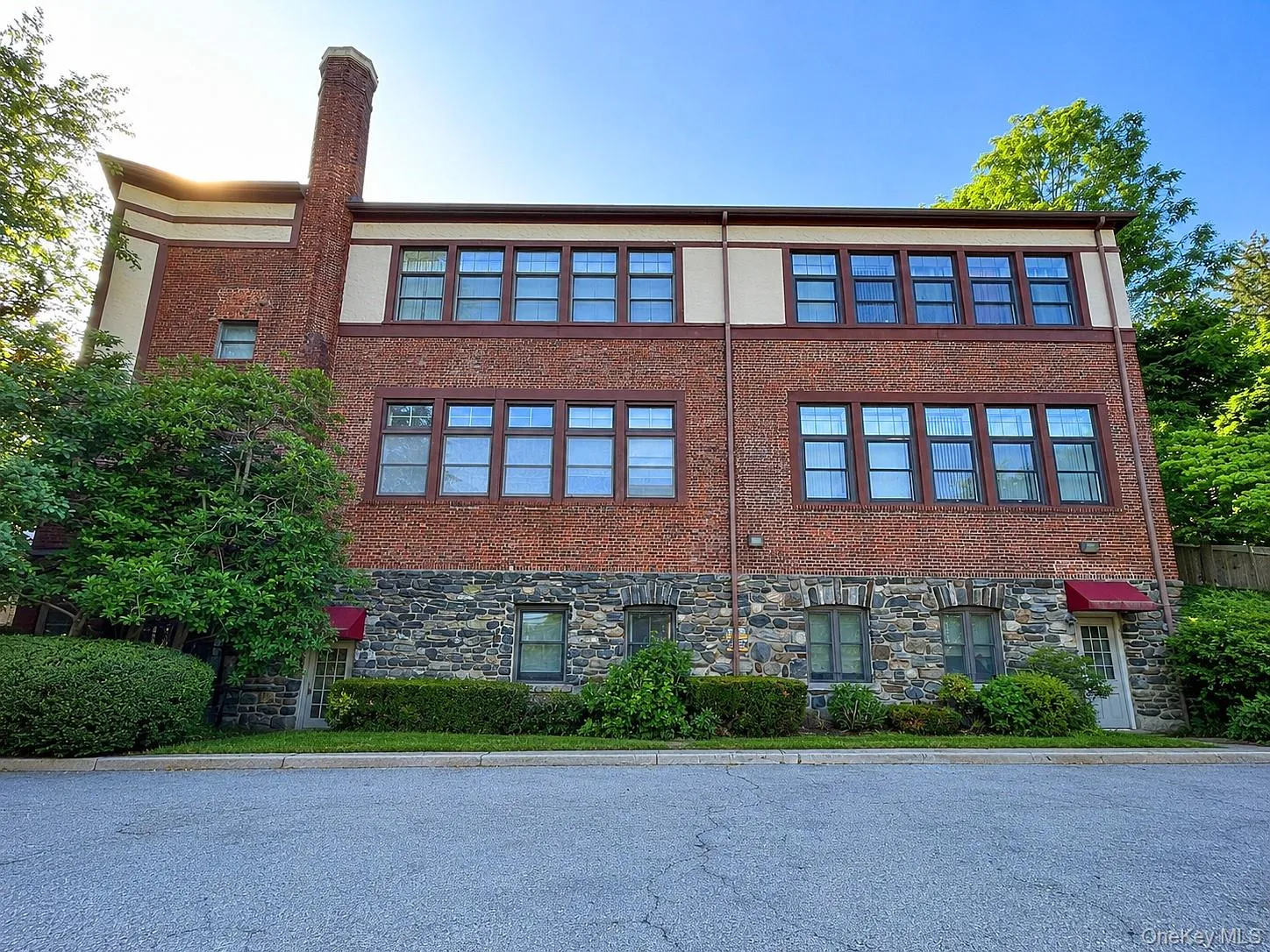 55 Hartsdale Avenue, Greenburgh, NY, 1 Bedroom Bedrooms, 3 Rooms Rooms,1 BathroomBathrooms,Residential,For Rent,Hartsdale,0,1012180 55 Hartsdale Avenue, Greenburgh, NY, 1 Bedroom Bedrooms, 3 Rooms Rooms,1 BathroomBathrooms,Residential,For Rent,Hartsdale,0,1012180