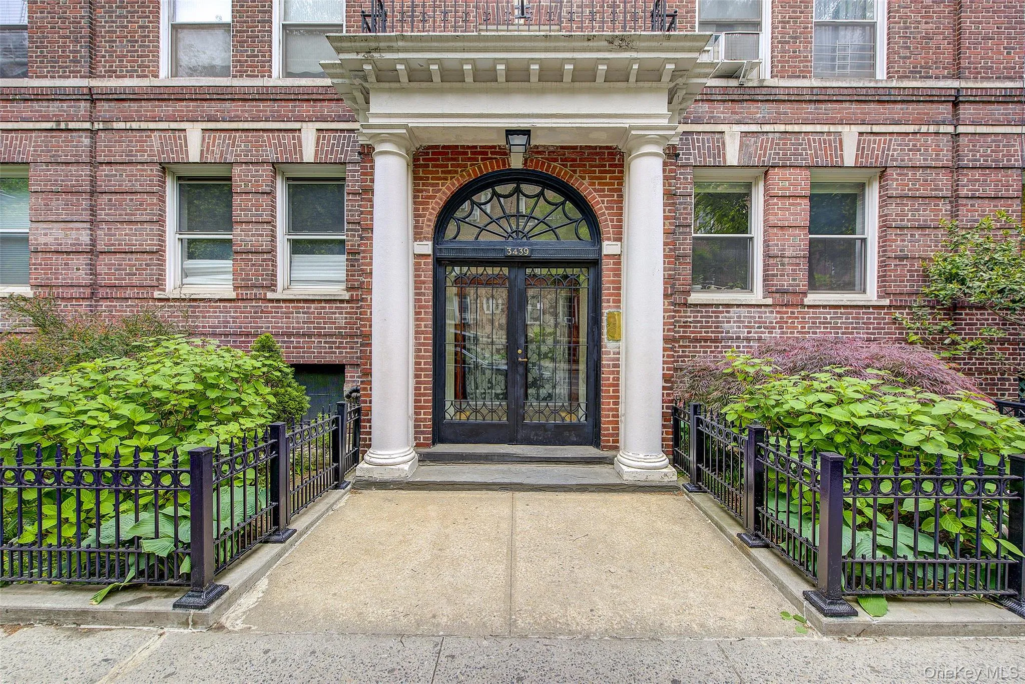 34-39 82nd Street, New York, NY, 2 Bedrooms Bedrooms, 5 Rooms Rooms,1 BathroomBathrooms,Residential,For Rent,82nd,0,1012181 34-39 82nd Street, New York, NY, 2 Bedrooms Bedrooms, 5 Rooms Rooms,1 BathroomBathrooms,Residential,For Rent,82nd,0,1012181