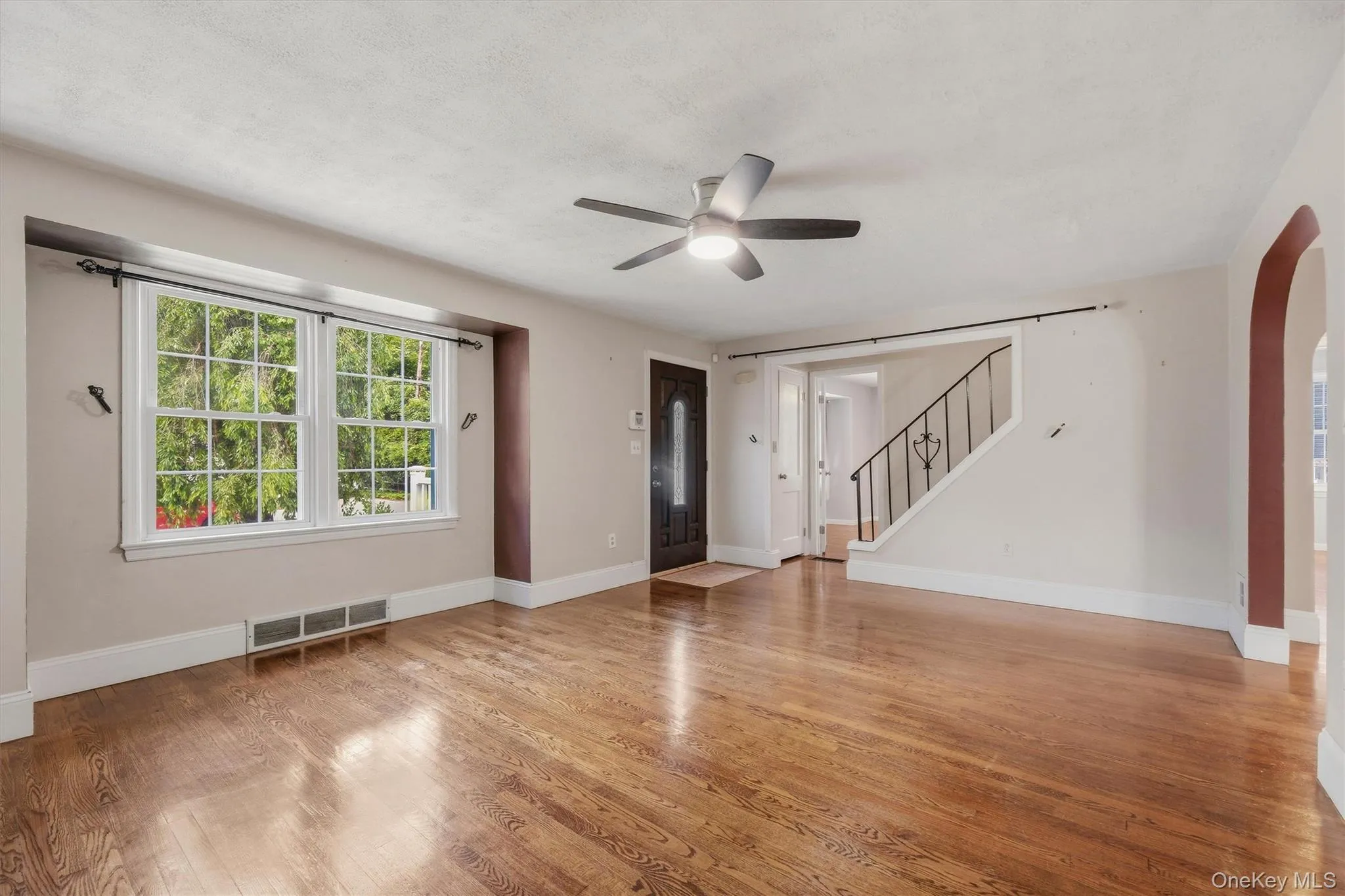 20 Valley View Road, Hyde Park, NY, 4 Bedrooms Bedrooms, 8 Rooms Rooms,2 BathroomsBathrooms,Residential,For Rent,Valley View,0,KEY1012183 20 Valley View Road, Hyde Park, NY, 4 Bedrooms Bedrooms, 8 Rooms Rooms,2 BathroomsBathrooms,Residential,For Rent,Valley View,0,KEY1012183