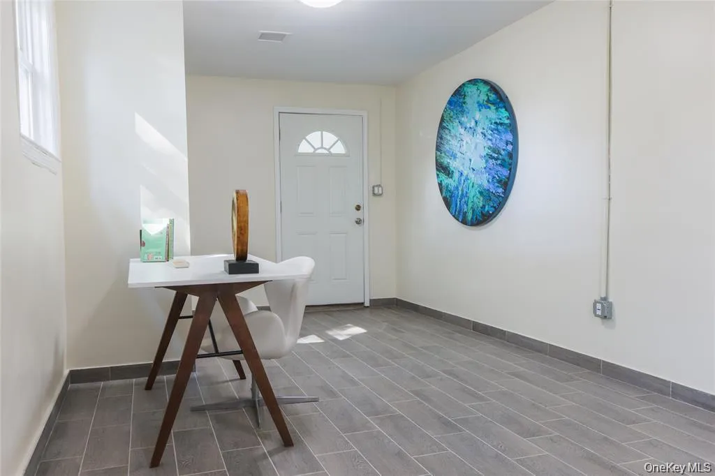 25 Van Duzen Place, Eastchester, NY, 5 Bedrooms Bedrooms, 10 Rooms Rooms,3 BathroomsBathrooms,Residential Lease,For Rent,Van Duzen,0,1012184 25 Van Duzen Place, Eastchester, NY, 5 Bedrooms Bedrooms, 10 Rooms Rooms,3 BathroomsBathrooms,Residential Lease,For Rent,Van Duzen,0,1012184