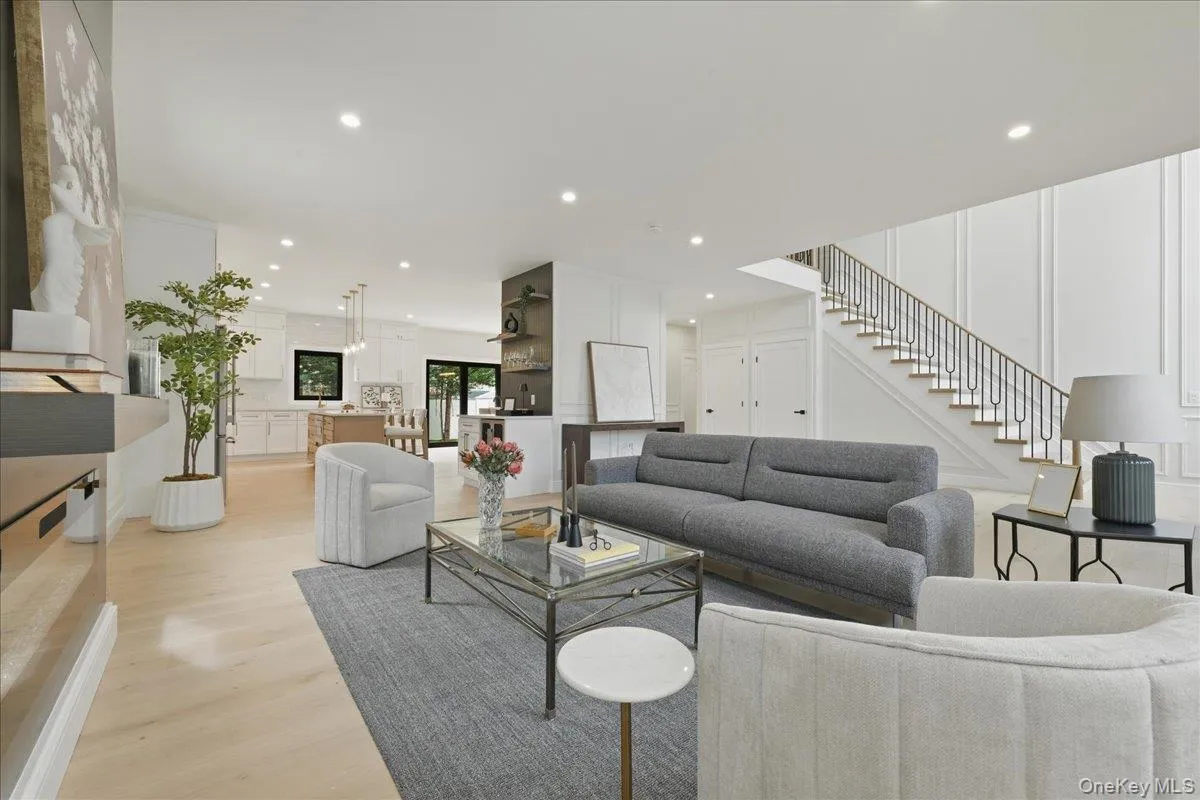 24 Middle Lane, Hempstead, NY, 5 Bedrooms Bedrooms, 8 Rooms Rooms,5 BathroomsBathrooms,Residential,For Rent,Middle,0,1012186 24 Middle Lane, Hempstead, NY, 5 Bedrooms Bedrooms, 8 Rooms Rooms,5 BathroomsBathrooms,Residential,For Rent,Middle,0,1012186