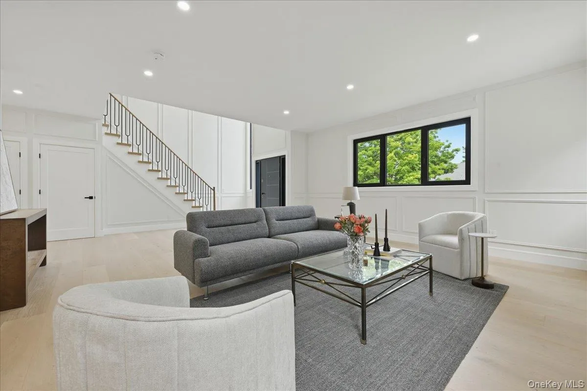 24 Middle Lane, Hempstead, NY, 5 Bedrooms Bedrooms, 8 Rooms Rooms,5 BathroomsBathrooms,Residential,For Rent,Middle,0,1012186 24 Middle Lane, Hempstead, NY, 5 Bedrooms Bedrooms, 8 Rooms Rooms,5 BathroomsBathrooms,Residential,For Rent,Middle,0,1012186