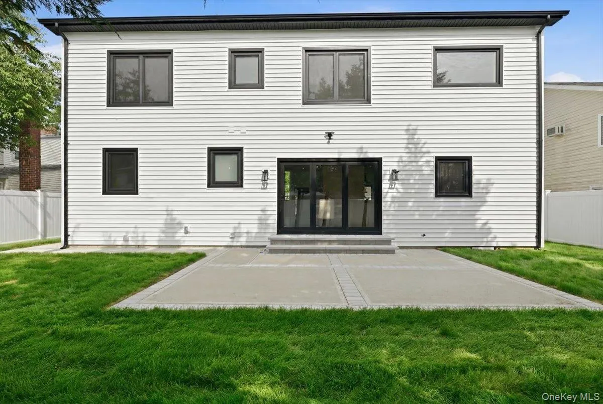 24 Middle Lane, Hempstead, NY, 5 Bedrooms Bedrooms, 8 Rooms Rooms,5 BathroomsBathrooms,Residential,For Rent,Middle,0,1012186 24 Middle Lane, Hempstead, NY, 5 Bedrooms Bedrooms, 8 Rooms Rooms,5 BathroomsBathrooms,Residential,For Rent,Middle,0,1012186