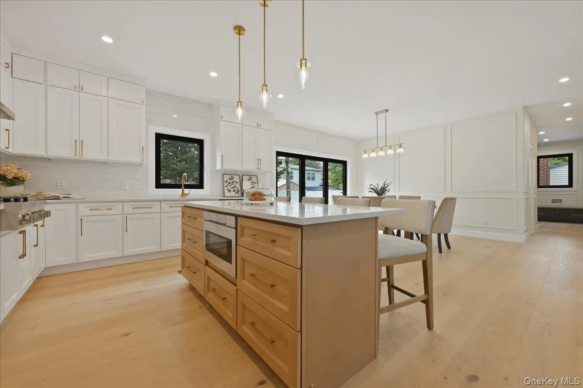 24 Middle Lane, Hempstead, NY, 5 Bedrooms Bedrooms, 8 Rooms Rooms,5 BathroomsBathrooms,Residential,For Rent,Middle,0,1012186 24 Middle Lane, Hempstead, NY, 5 Bedrooms Bedrooms, 8 Rooms Rooms,5 BathroomsBathrooms,Residential,For Rent,Middle,0,1012186
