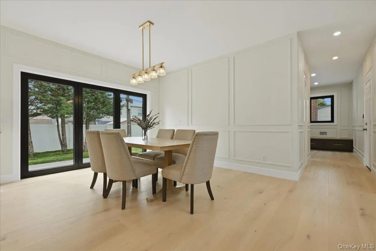24 Middle Lane, Hempstead, NY, 5 Bedrooms Bedrooms, 8 Rooms Rooms,5 BathroomsBathrooms,Residential,For Rent,Middle,0,1012186 24 Middle Lane, Hempstead, NY, 5 Bedrooms Bedrooms, 8 Rooms Rooms,5 BathroomsBathrooms,Residential,For Rent,Middle,0,1012186