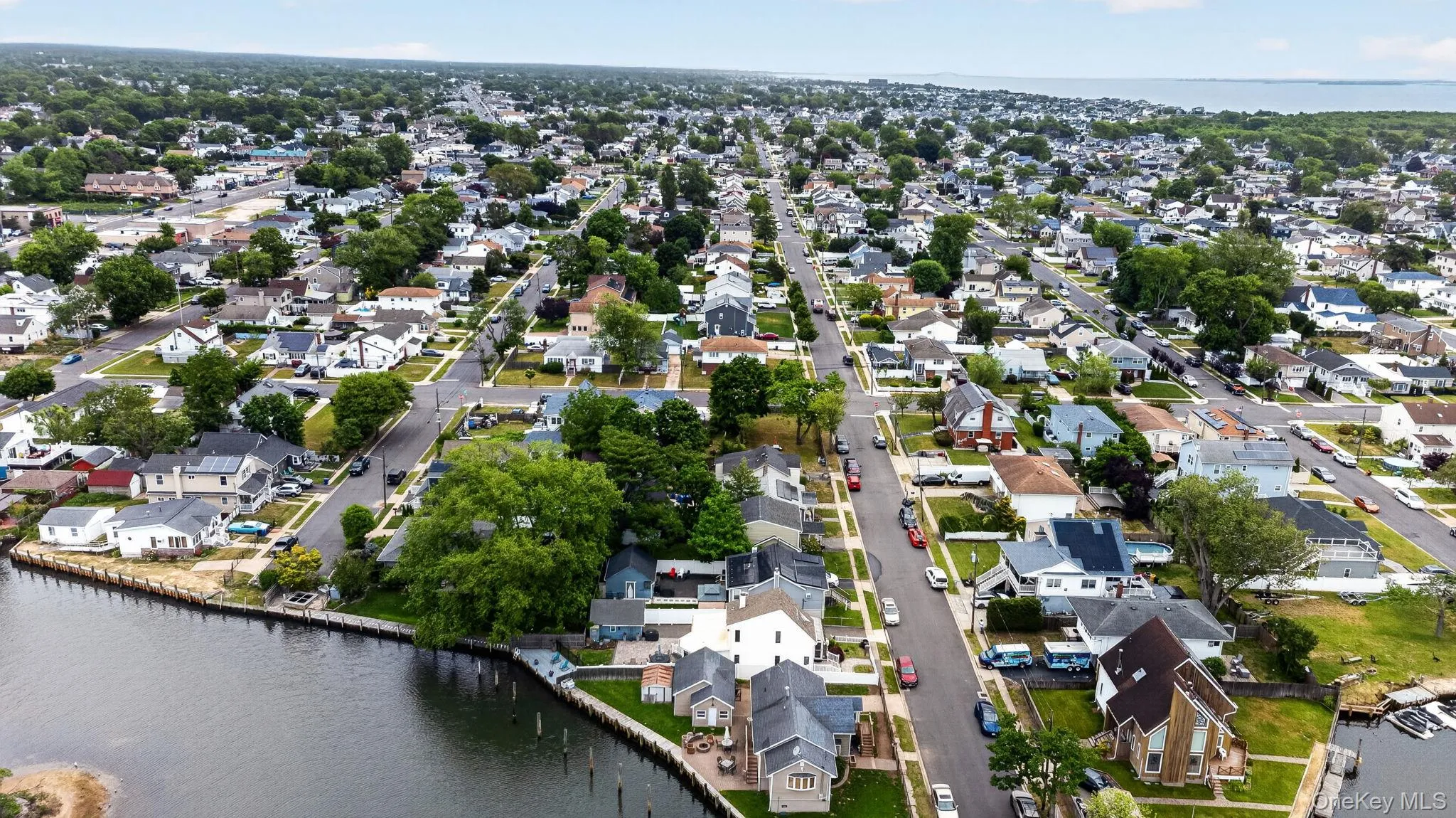 228 Clearwater Road, Babylon, NY, 2 Bedrooms Bedrooms, 6 Rooms Rooms,2 BathroomsBathrooms,Residential,For Rent,Clearwater,0,1012190 228 Clearwater Road, Babylon, NY, 2 Bedrooms Bedrooms, 6 Rooms Rooms,2 BathroomsBathrooms,Residential,For Rent,Clearwater,0,1012190