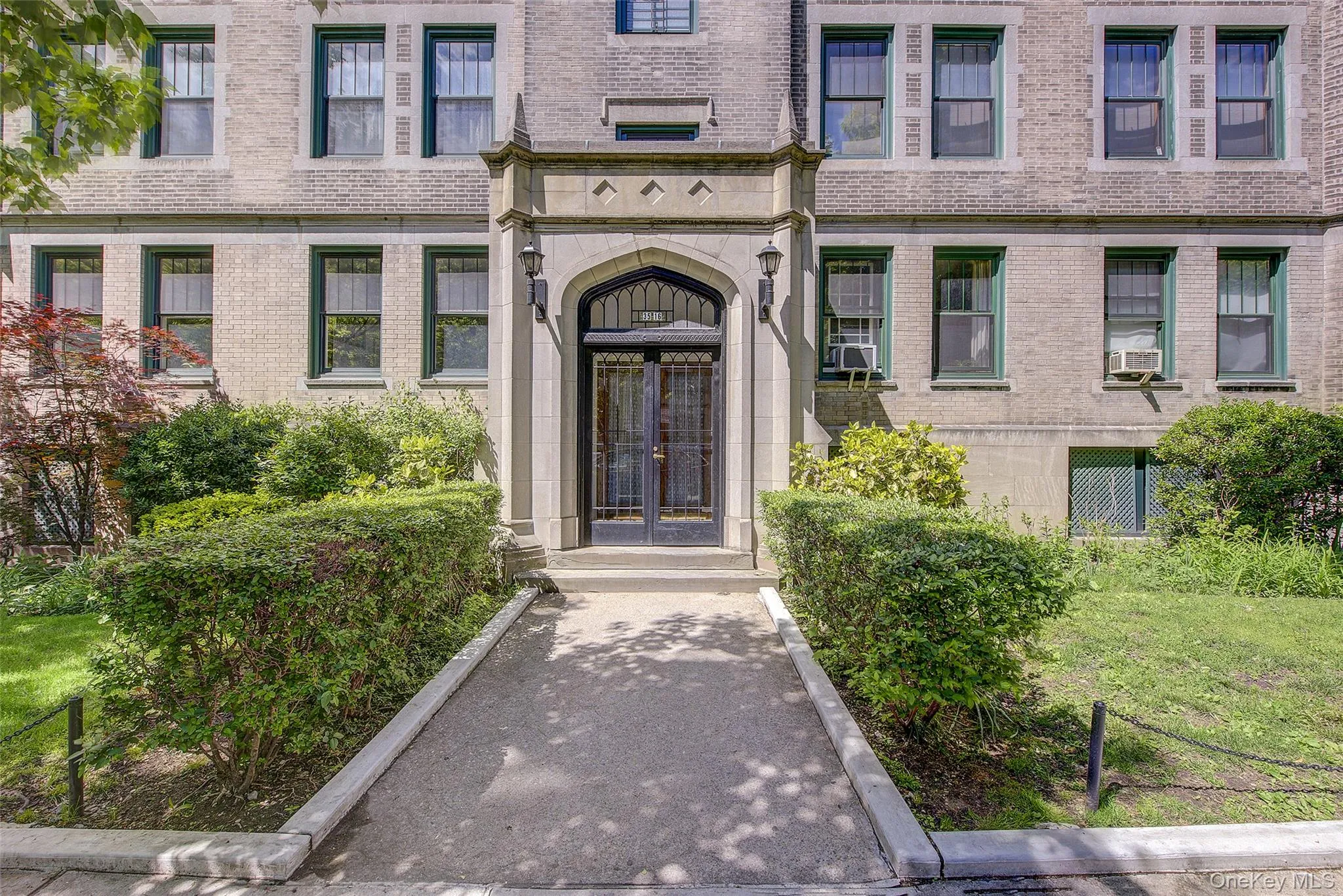 35-16 80th Street, New York, NY, 1 Bedroom Bedrooms, 3 Rooms Rooms,1 BathroomBathrooms,Residential,For Rent,80th,0,1012202 35-16 80th Street, New York, NY, 1 Bedroom Bedrooms, 3 Rooms Rooms,1 BathroomBathrooms,Residential,For Rent,80th,0,1012202