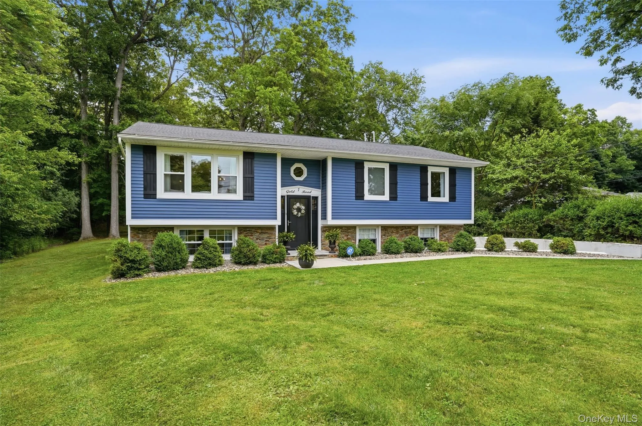 7 Gold Road, Wappinger, NY, 3 Bedrooms Bedrooms, 9 Rooms Rooms,2 BathroomsBathrooms,Residential,For Rent,Gold,0,1012204 7 Gold Road, Wappinger, NY, 3 Bedrooms Bedrooms, 9 Rooms Rooms,2 BathroomsBathrooms,Residential,For Rent,Gold,0,1012204
