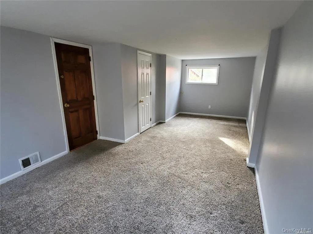 28 Longhorn Lane, Brookhaven, NY, 4 Bedrooms Bedrooms, 8 Rooms Rooms,2 BathroomsBathrooms,Residential Lease,For Rent,Longhorn,0,1012205 28 Longhorn Lane, Brookhaven, NY, 4 Bedrooms Bedrooms, 8 Rooms Rooms,2 BathroomsBathrooms,Residential Lease,For Rent,Longhorn,0,1012205