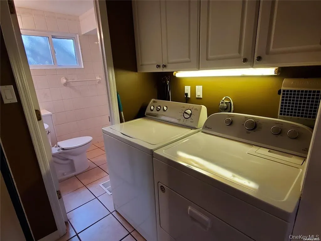 28 Longhorn Lane, Brookhaven, NY, 4 Bedrooms Bedrooms, 8 Rooms Rooms,2 BathroomsBathrooms,Residential Lease,For Rent,Longhorn,0,1012205 28 Longhorn Lane, Brookhaven, NY, 4 Bedrooms Bedrooms, 8 Rooms Rooms,2 BathroomsBathrooms,Residential Lease,For Rent,Longhorn,0,1012205