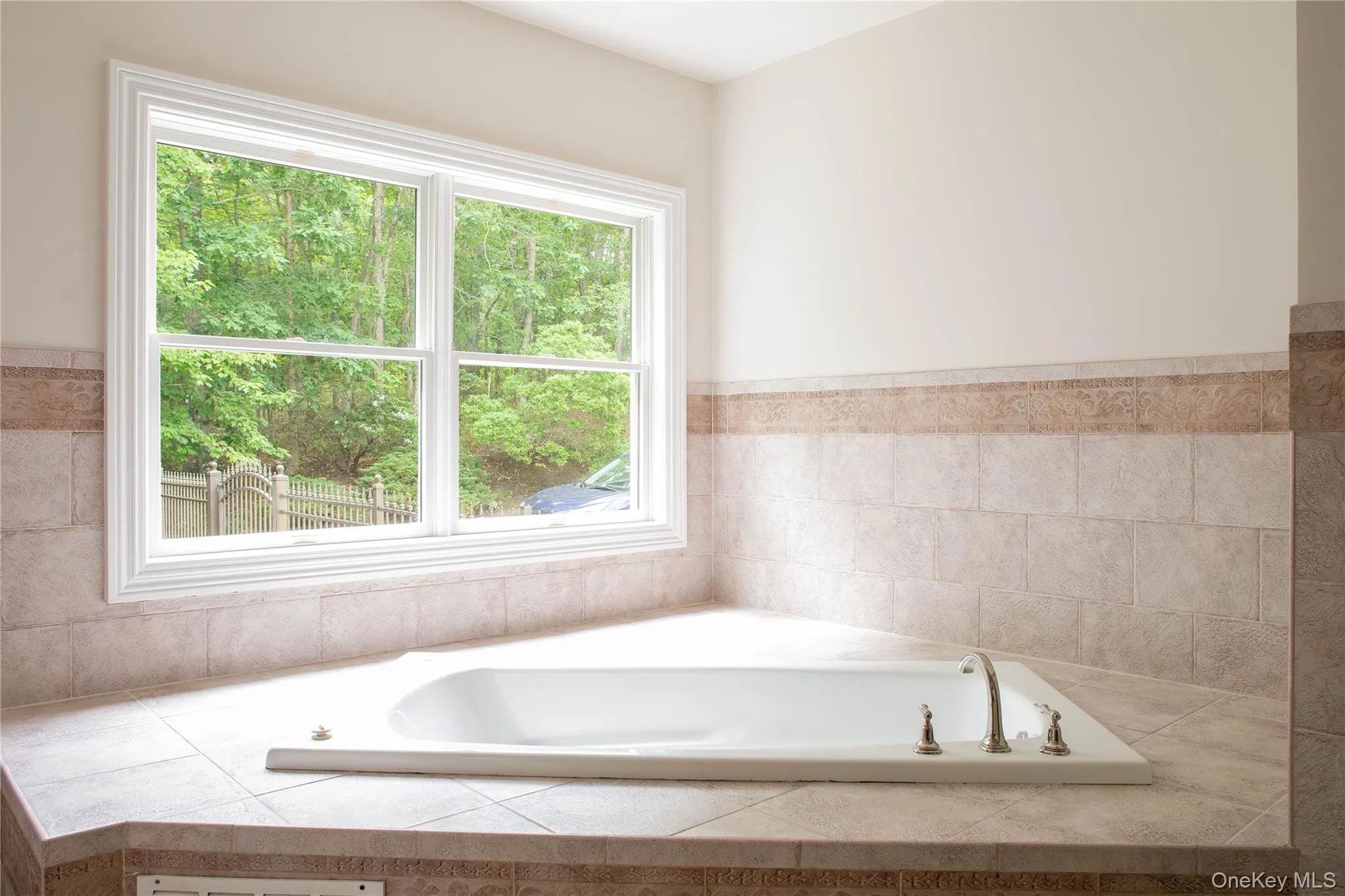1999 Deerfield Road, Southampton, NY, 5 Bedrooms Bedrooms, 13 Rooms Rooms,4 BathroomsBathrooms,Residential,For Rent,Deerfield,0,1012206 1999 Deerfield Road, Southampton, NY, 5 Bedrooms Bedrooms, 13 Rooms Rooms,4 BathroomsBathrooms,Residential,For Rent,Deerfield,0,1012206