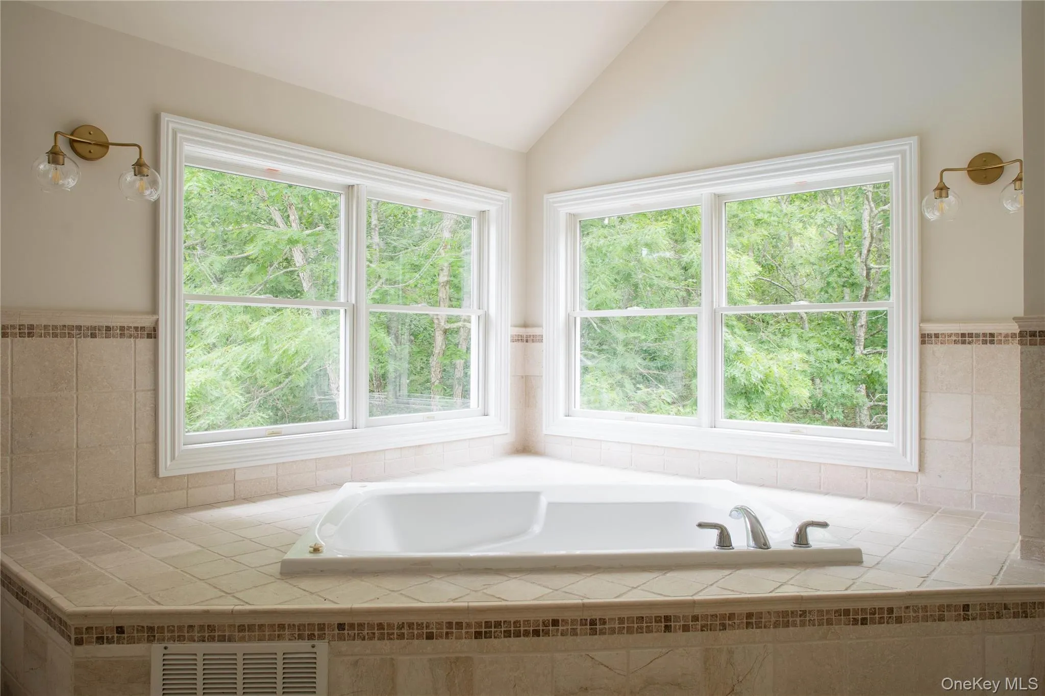 1999 Deerfield Road, Southampton, NY, 5 Bedrooms Bedrooms, 13 Rooms Rooms,4 BathroomsBathrooms,Residential,For Rent,Deerfield,0,1012206 1999 Deerfield Road, Southampton, NY, 5 Bedrooms Bedrooms, 13 Rooms Rooms,4 BathroomsBathrooms,Residential,For Rent,Deerfield,0,1012206