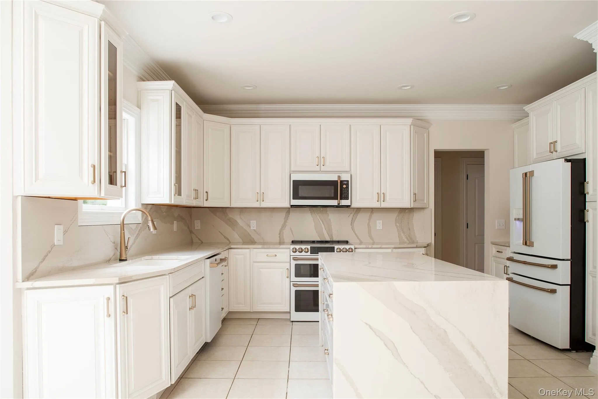 1999 Deerfield Road, Southampton, NY, 5 Bedrooms Bedrooms, 13 Rooms Rooms,4 BathroomsBathrooms,Residential,For Rent,Deerfield,0,1012206 1999 Deerfield Road, Southampton, NY, 5 Bedrooms Bedrooms, 13 Rooms Rooms,4 BathroomsBathrooms,Residential,For Rent,Deerfield,0,1012206