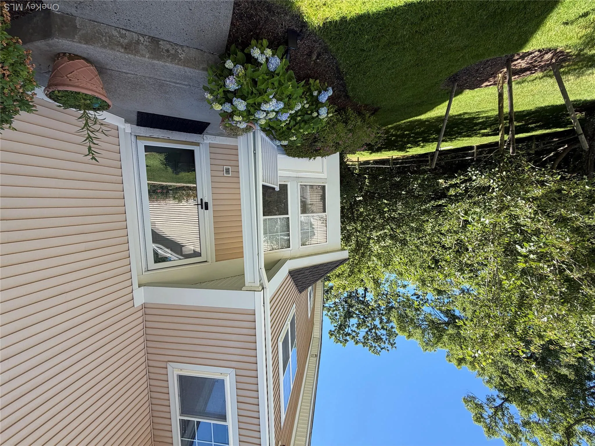 121 Winding Ridge Road, Greenburgh, NY, 3 Bedrooms Bedrooms, 8 Rooms Rooms,3 BathroomsBathrooms,Residential,For Rent,Winding Ridge,0,1012209 121 Winding Ridge Road, Greenburgh, NY, 3 Bedrooms Bedrooms, 8 Rooms Rooms,3 BathroomsBathrooms,Residential,For Rent,Winding Ridge,0,1012209