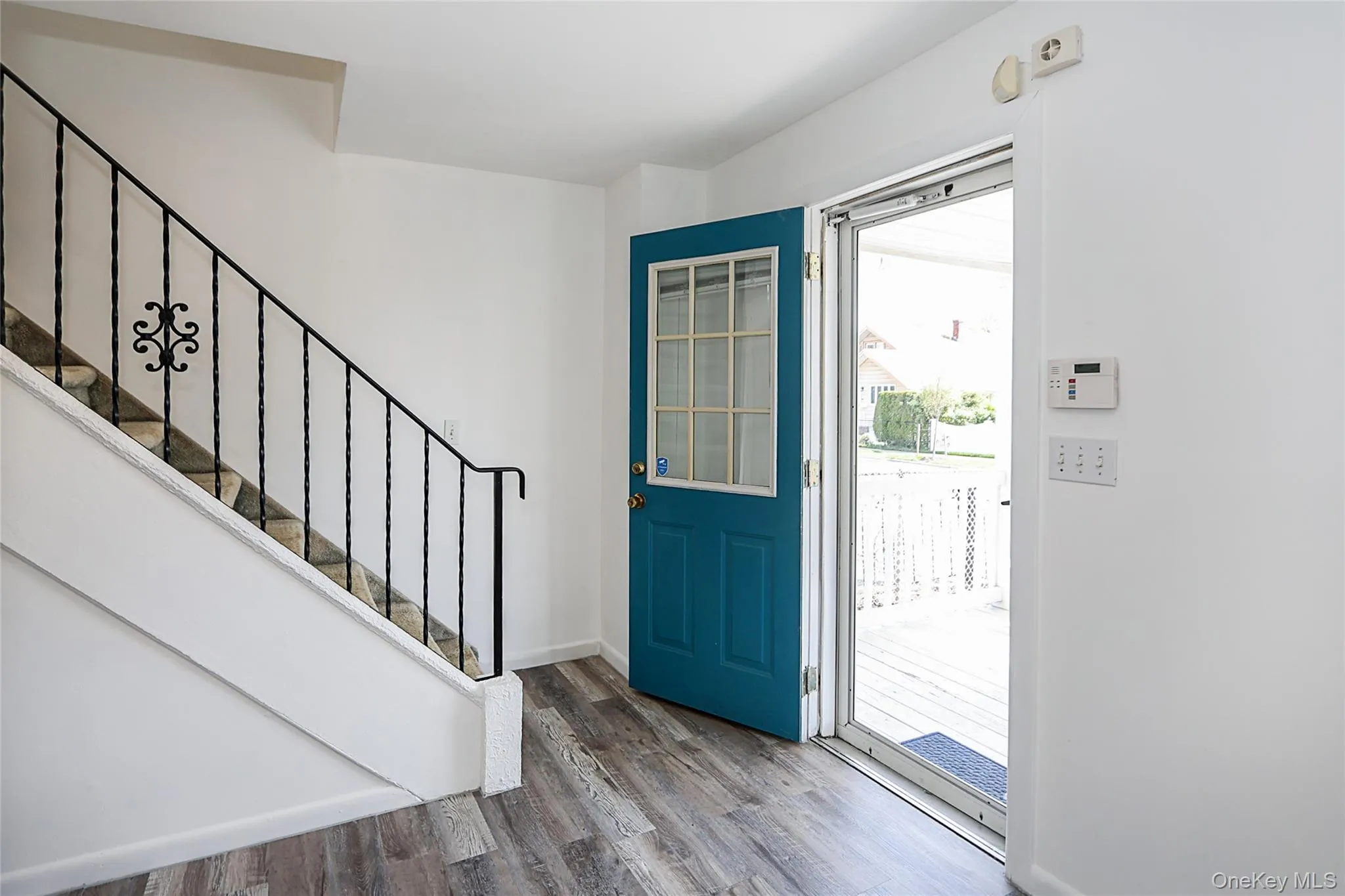 237 Fulton Street, North Hempstead, NY, 4 Bedrooms Bedrooms, 7 Rooms Rooms,2 BathroomsBathrooms,Residential,For Rent,Fulton,0,1012210 237 Fulton Street, North Hempstead, NY, 4 Bedrooms Bedrooms, 7 Rooms Rooms,2 BathroomsBathrooms,Residential,For Rent,Fulton,0,1012210