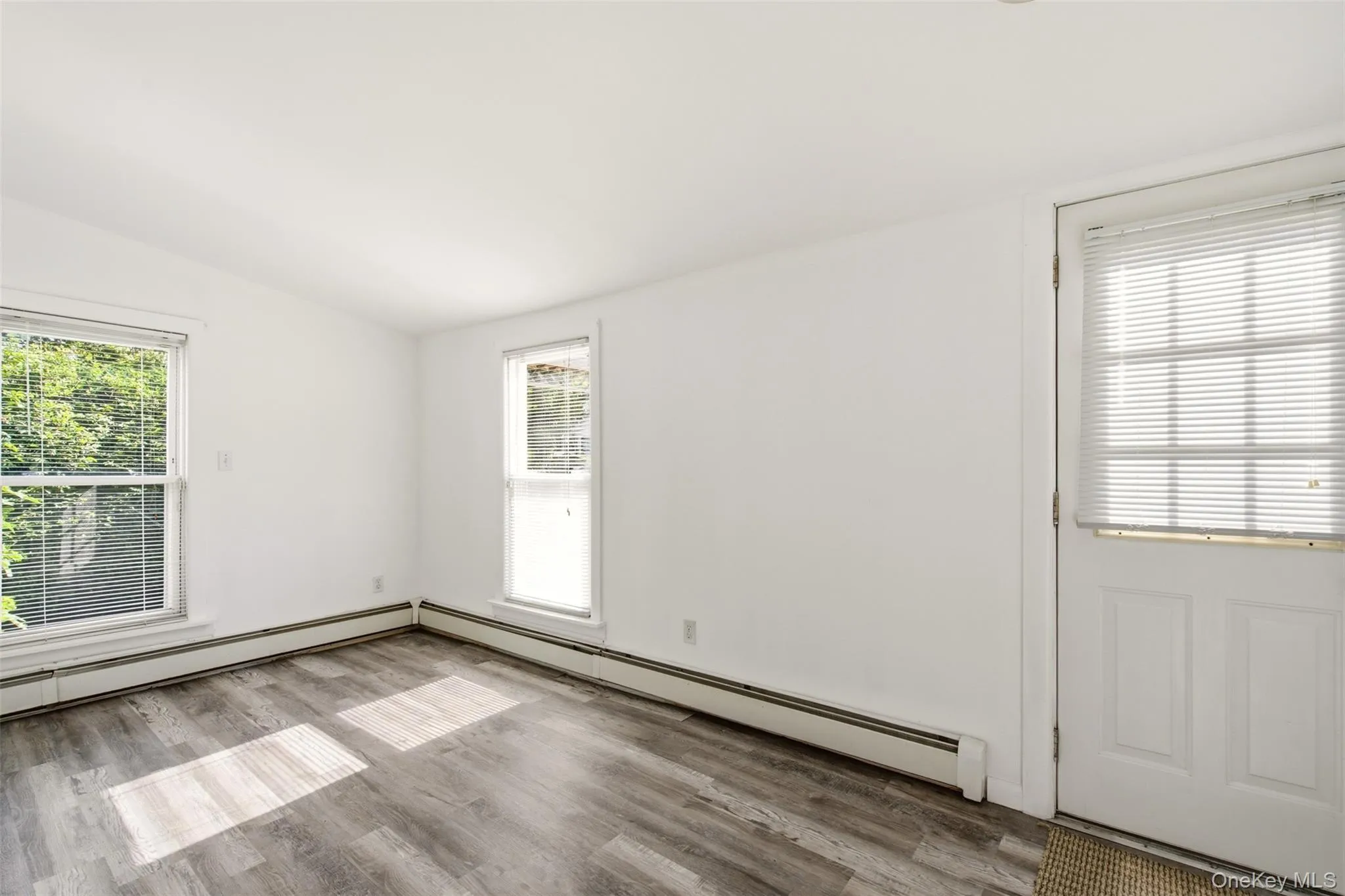 237 Fulton Street, North Hempstead, NY, 4 Bedrooms Bedrooms, 7 Rooms Rooms,2 BathroomsBathrooms,Residential,For Rent,Fulton,0,1012210 237 Fulton Street, North Hempstead, NY, 4 Bedrooms Bedrooms, 7 Rooms Rooms,2 BathroomsBathrooms,Residential,For Rent,Fulton,0,1012210