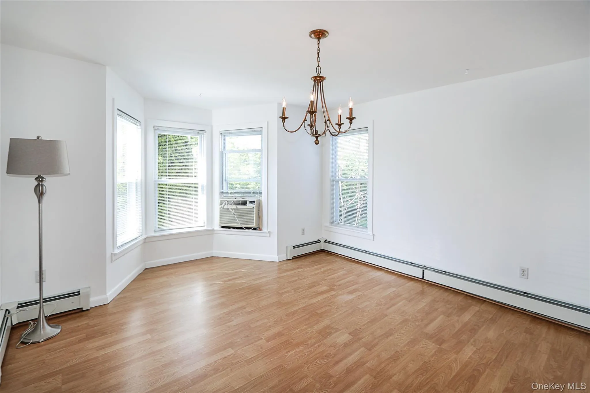 237 Fulton Street, North Hempstead, NY, 4 Bedrooms Bedrooms, 7 Rooms Rooms,2 BathroomsBathrooms,Residential,For Rent,Fulton,0,1012210 237 Fulton Street, North Hempstead, NY, 4 Bedrooms Bedrooms, 7 Rooms Rooms,2 BathroomsBathrooms,Residential,For Rent,Fulton,0,1012210
