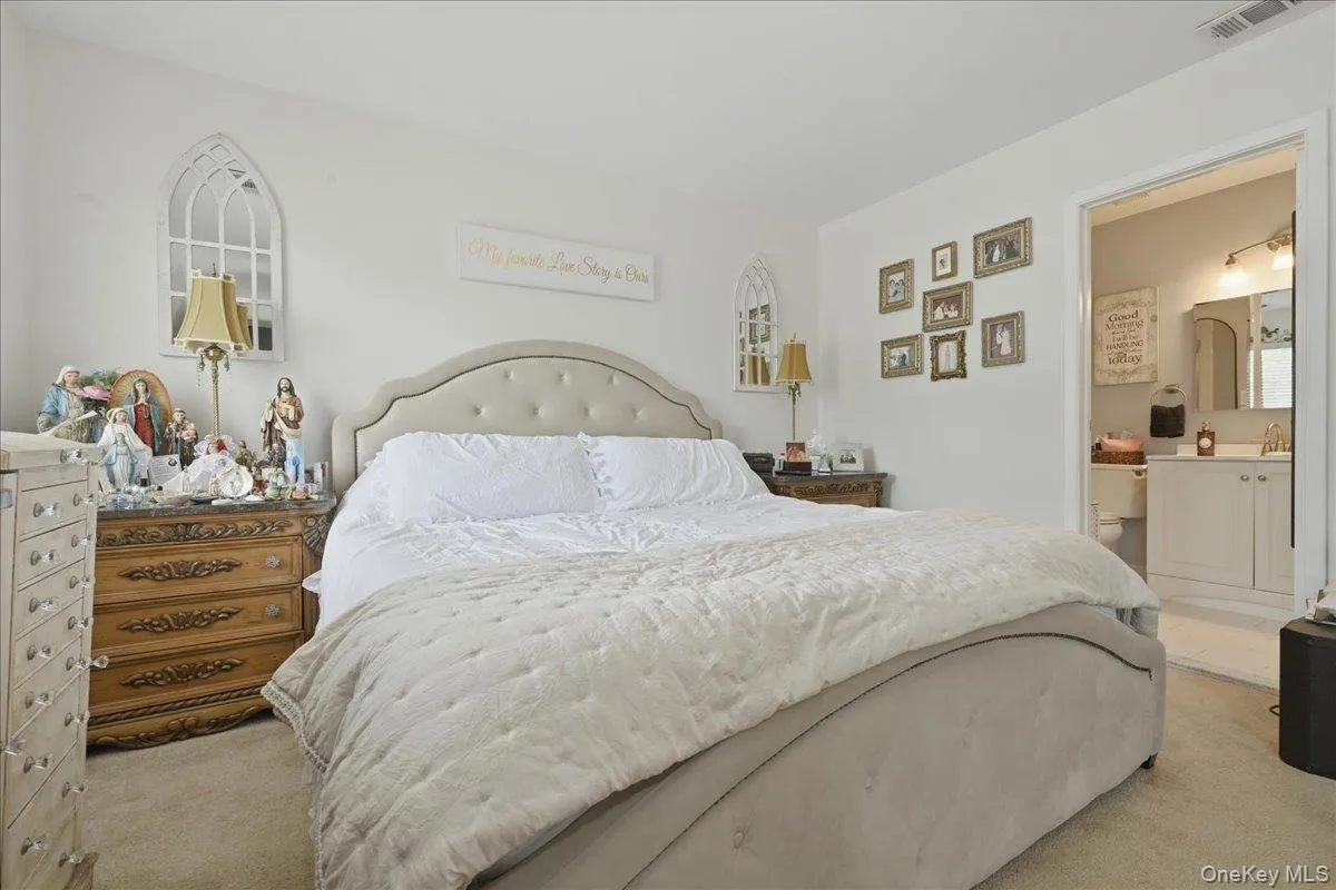127 Laurel Lane, Hempstead, NY, 1 Bedroom Bedrooms, 4 Rooms Rooms,1 BathroomBathrooms,Residential,For Rent,Laurel,0,1012211 127 Laurel Lane, Hempstead, NY, 1 Bedroom Bedrooms, 4 Rooms Rooms,1 BathroomBathrooms,Residential,For Rent,Laurel,0,1012211