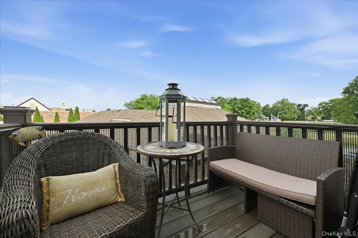 127 Laurel Lane, Hempstead, NY, 1 Bedroom Bedrooms, 4 Rooms Rooms,1 BathroomBathrooms,Residential,For Rent,Laurel,0,1012211 127 Laurel Lane, Hempstead, NY, 1 Bedroom Bedrooms, 4 Rooms Rooms,1 BathroomBathrooms,Residential,For Rent,Laurel,0,1012211