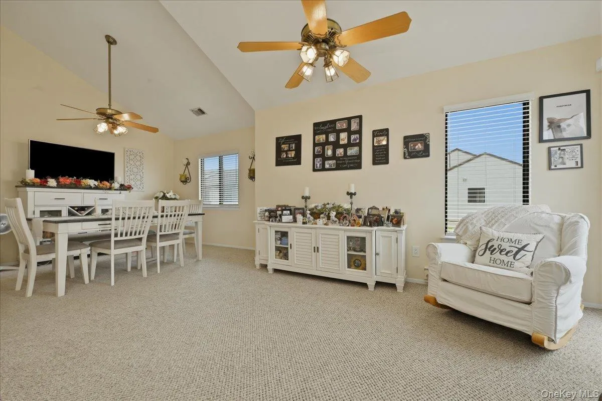 127 Laurel Lane, Hempstead, NY, 1 Bedroom Bedrooms, 4 Rooms Rooms,1 BathroomBathrooms,Residential,For Rent,Laurel,0,1012211 127 Laurel Lane, Hempstead, NY, 1 Bedroom Bedrooms, 4 Rooms Rooms,1 BathroomBathrooms,Residential,For Rent,Laurel,0,1012211