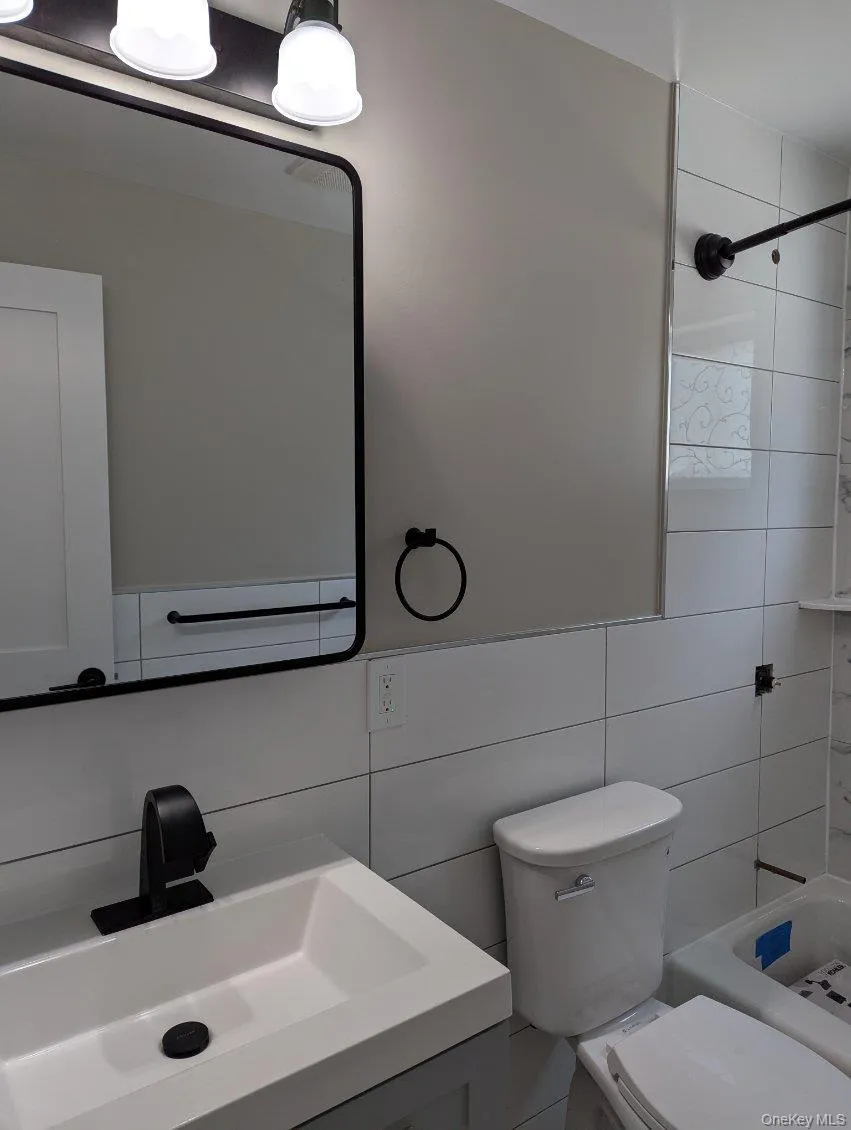 1737 Gardiner Drive, Islip, NY, 2 Bedrooms Bedrooms, 5 Rooms Rooms,1 BathroomBathrooms,Residential Lease,For Rent,Gardiner,0,1012212 1737 Gardiner Drive, Islip, NY, 2 Bedrooms Bedrooms, 5 Rooms Rooms,1 BathroomBathrooms,Residential Lease,For Rent,Gardiner,0,1012212