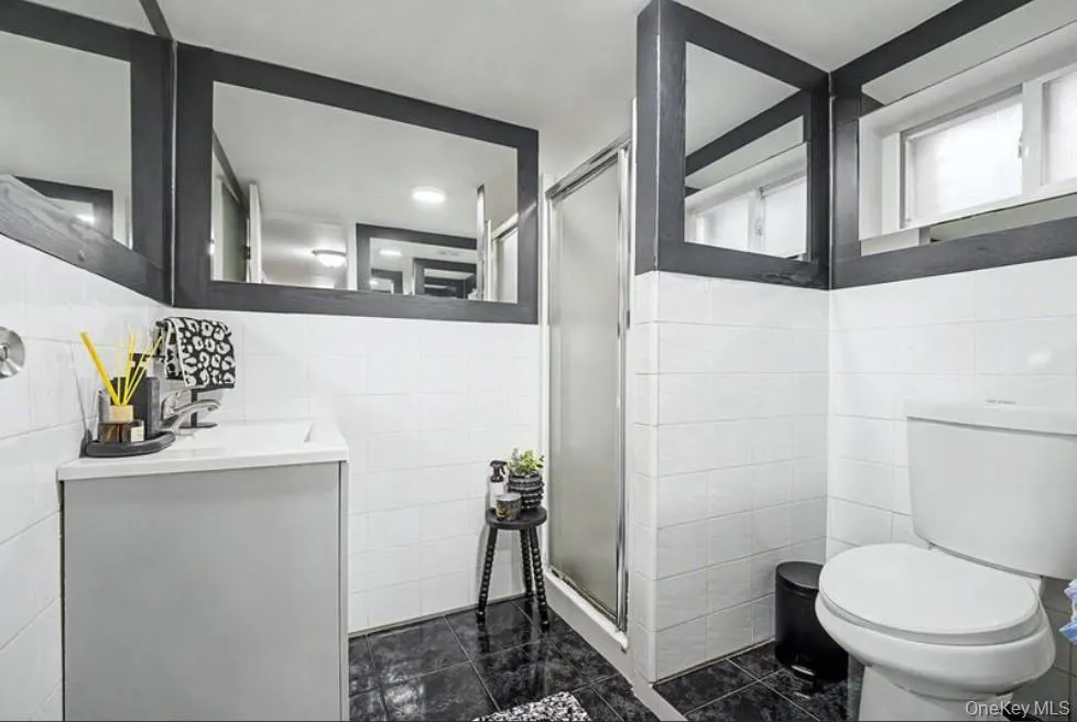 8926 210th Street, New York, NY, 5 Bedrooms Bedrooms, 10 Rooms Rooms,3 BathroomsBathrooms,Residential,For Rent,210th,0,1012213 8926 210th Street, New York, NY, 5 Bedrooms Bedrooms, 10 Rooms Rooms,3 BathroomsBathrooms,Residential,For Rent,210th,0,1012213