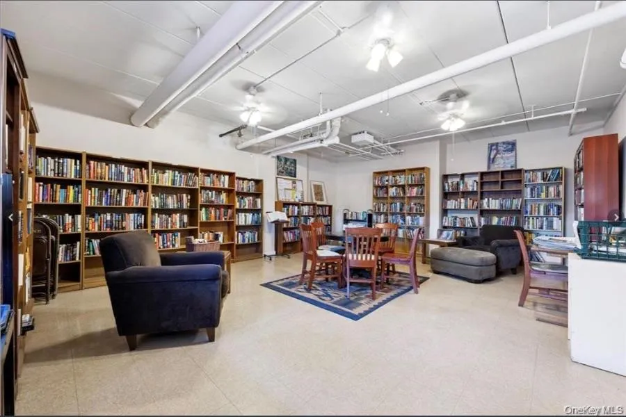 1085 Warburton Avenue, Yonkers, NY, 2 Bedrooms Bedrooms, 7 Rooms Rooms,1 BathroomBathrooms,Residential,For Rent,Warburton,0,1012214 1085 Warburton Avenue, Yonkers, NY, 2 Bedrooms Bedrooms, 7 Rooms Rooms,1 BathroomBathrooms,Residential,For Rent,Warburton,0,1012214