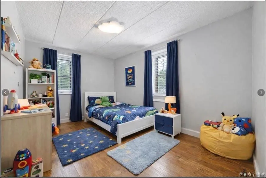 1085 Warburton Avenue, Yonkers, NY, 2 Bedrooms Bedrooms, 7 Rooms Rooms,1 BathroomBathrooms,Residential,For Rent,Warburton,0,1012214 1085 Warburton Avenue, Yonkers, NY, 2 Bedrooms Bedrooms, 7 Rooms Rooms,1 BathroomBathrooms,Residential,For Rent,Warburton,0,1012214