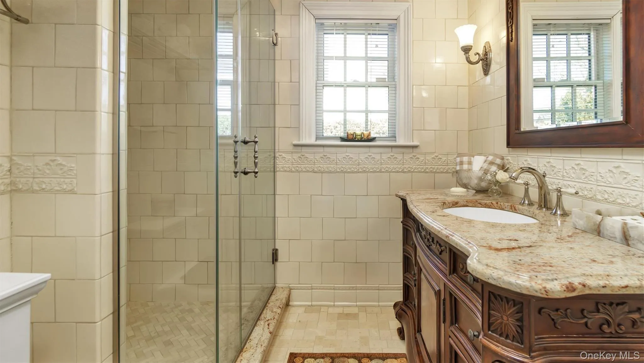 Full Bath Full Bath