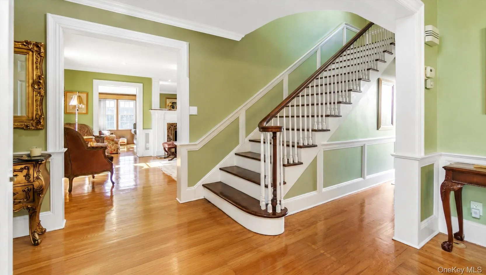 21 Bayview Avenue, North Hempstead, NY, 4 Bedrooms Bedrooms, 8 Rooms Rooms,3 BathroomsBathrooms,Residential,For Rent,Bayview,0,1012217 21 Bayview Avenue, North Hempstead, NY, 4 Bedrooms Bedrooms, 8 Rooms Rooms,3 BathroomsBathrooms,Residential,For Rent,Bayview,0,1012217
